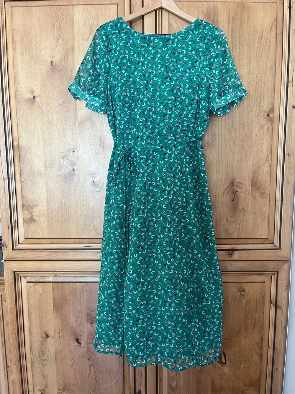 Boden Green Floral Short-Sleeve Midi Dress